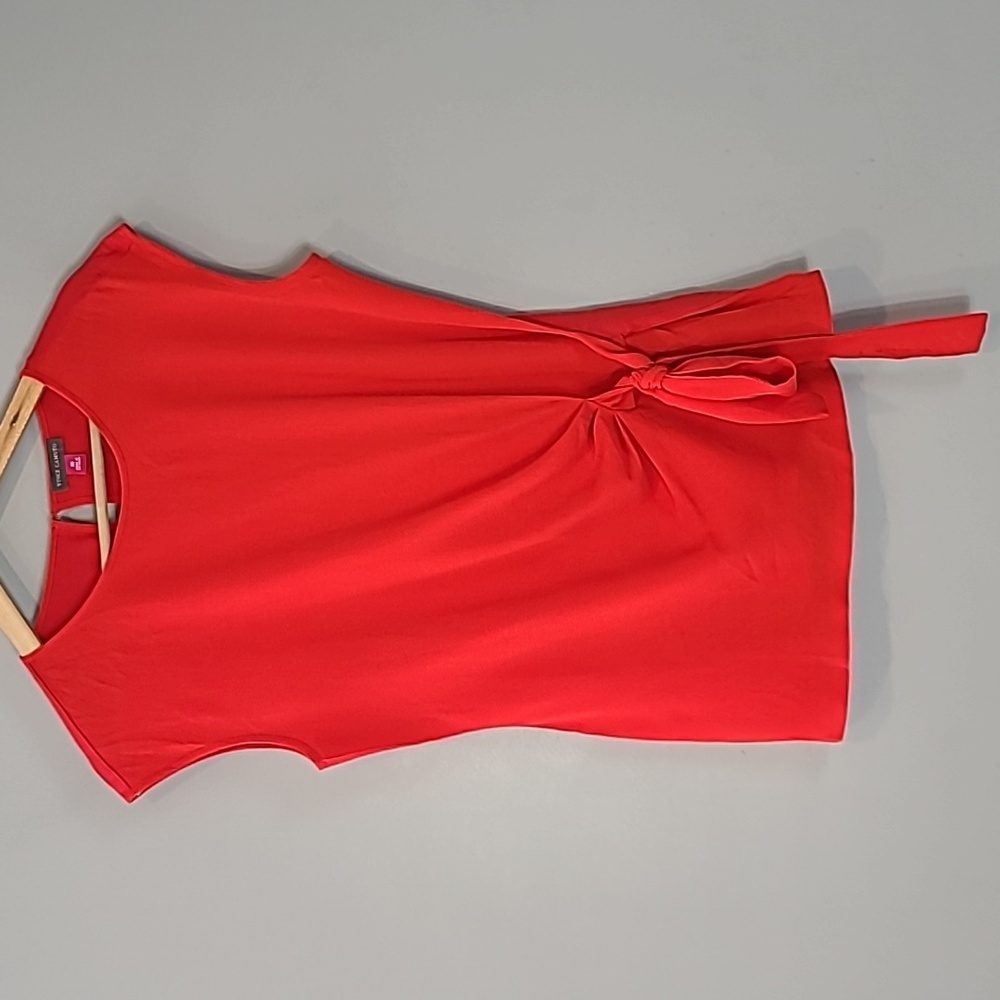 Vince Camuto Red Tie Front Tank Top